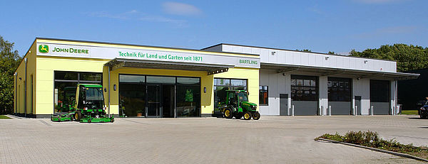 Neubau eines Landmaschinenhandels mit Verkauf und Werkstatt