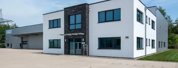 Maaß Industriebau, Neubau Planungsbüro Industriebau - Neubau Planungsbüro für Betonfertigteilwerke mit Lagerhalle