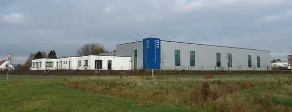 Produktionshalle Neubau einer Kranhalle mit Verwaltungsgebäude