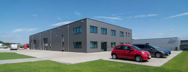 Neubau einer Fertigungshalle mit Büro